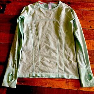 Icons by lululemon  girls size 12 mint green top